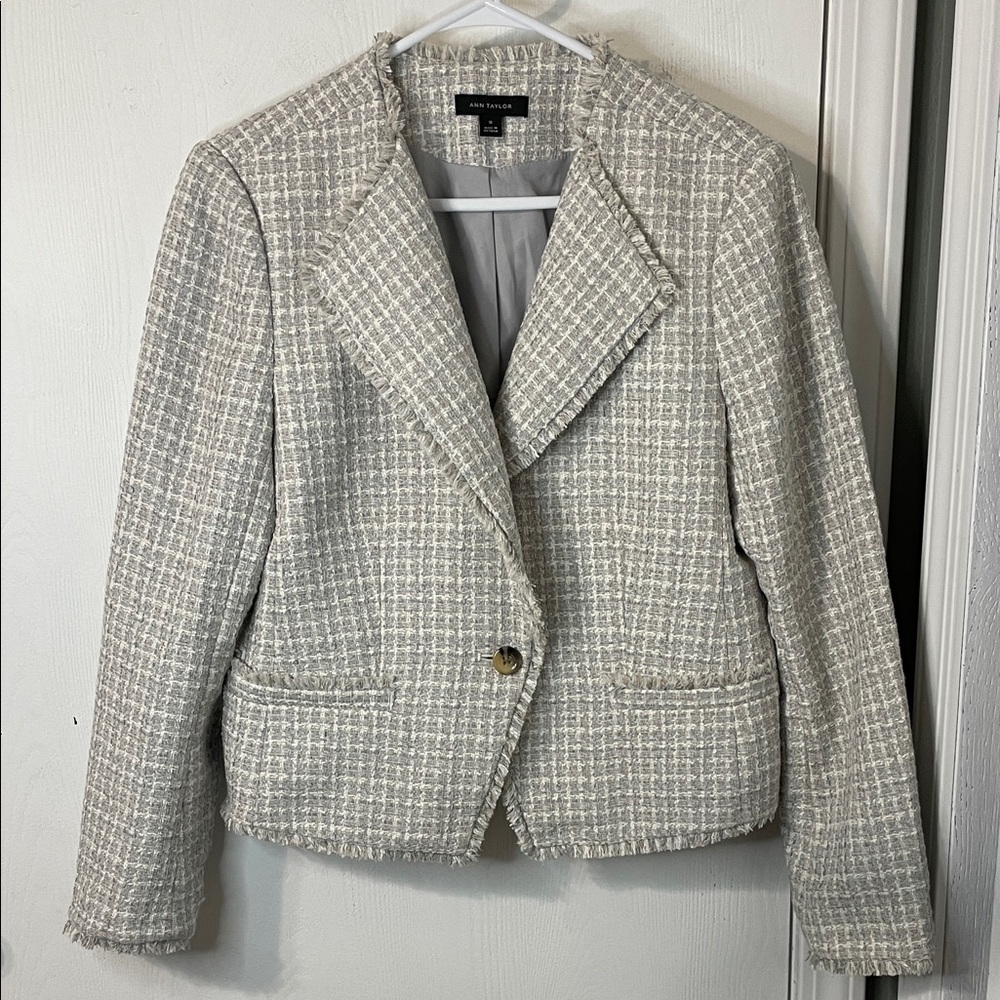 Ann Taylor Fringe Tweed Shawl Collar Blazer Light Gray & White Size 10